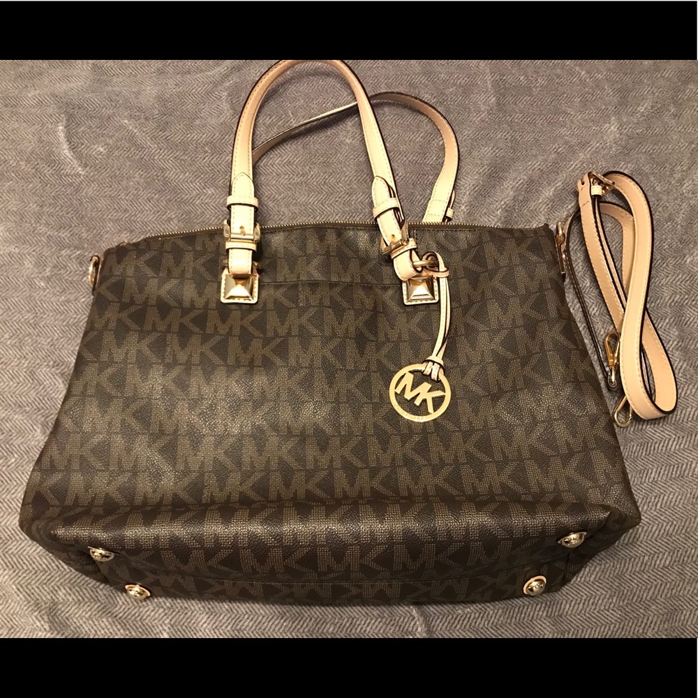 Handbag